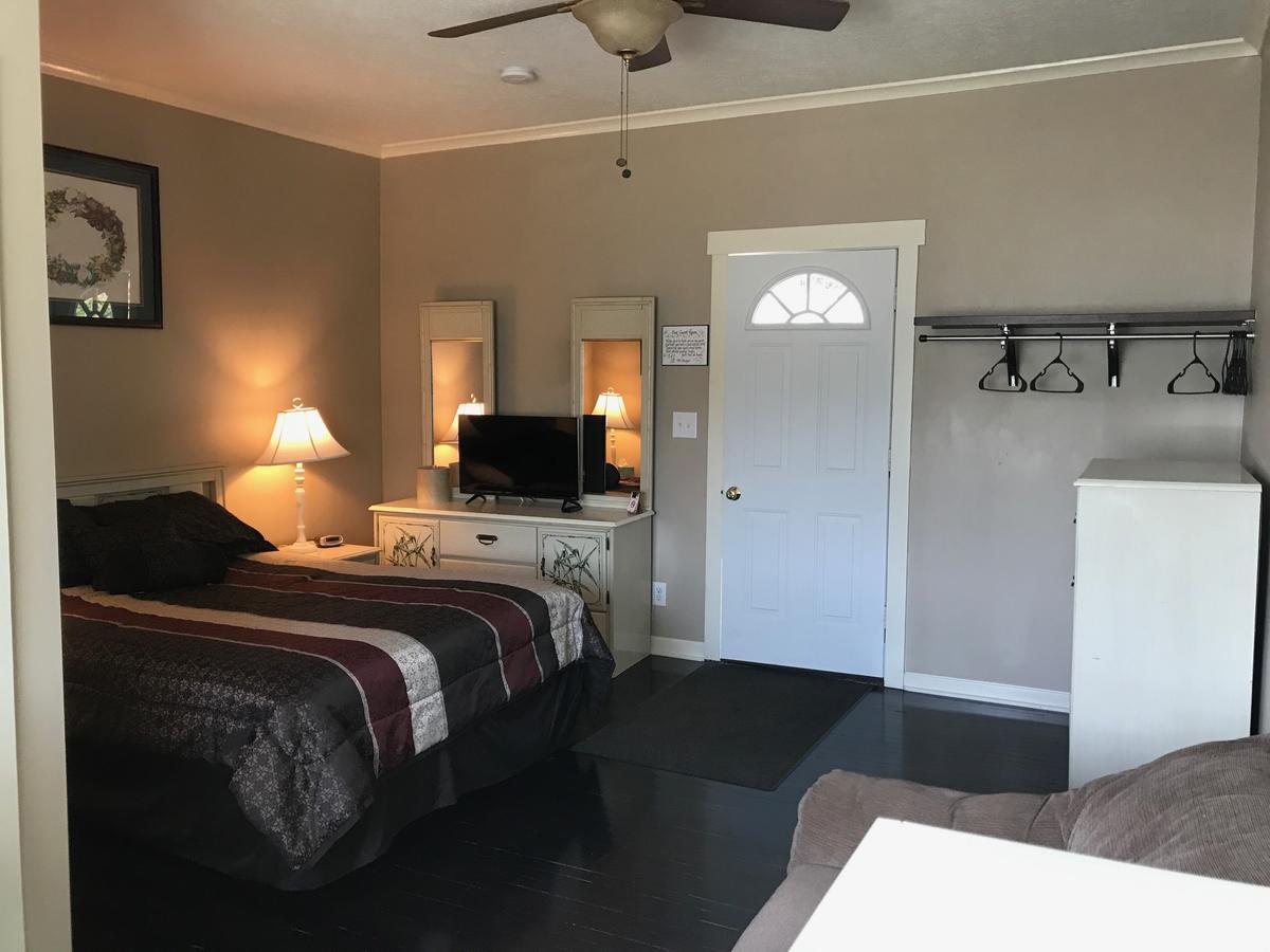Beachcomber Inn Conesus ภายนอก รูปภาพ