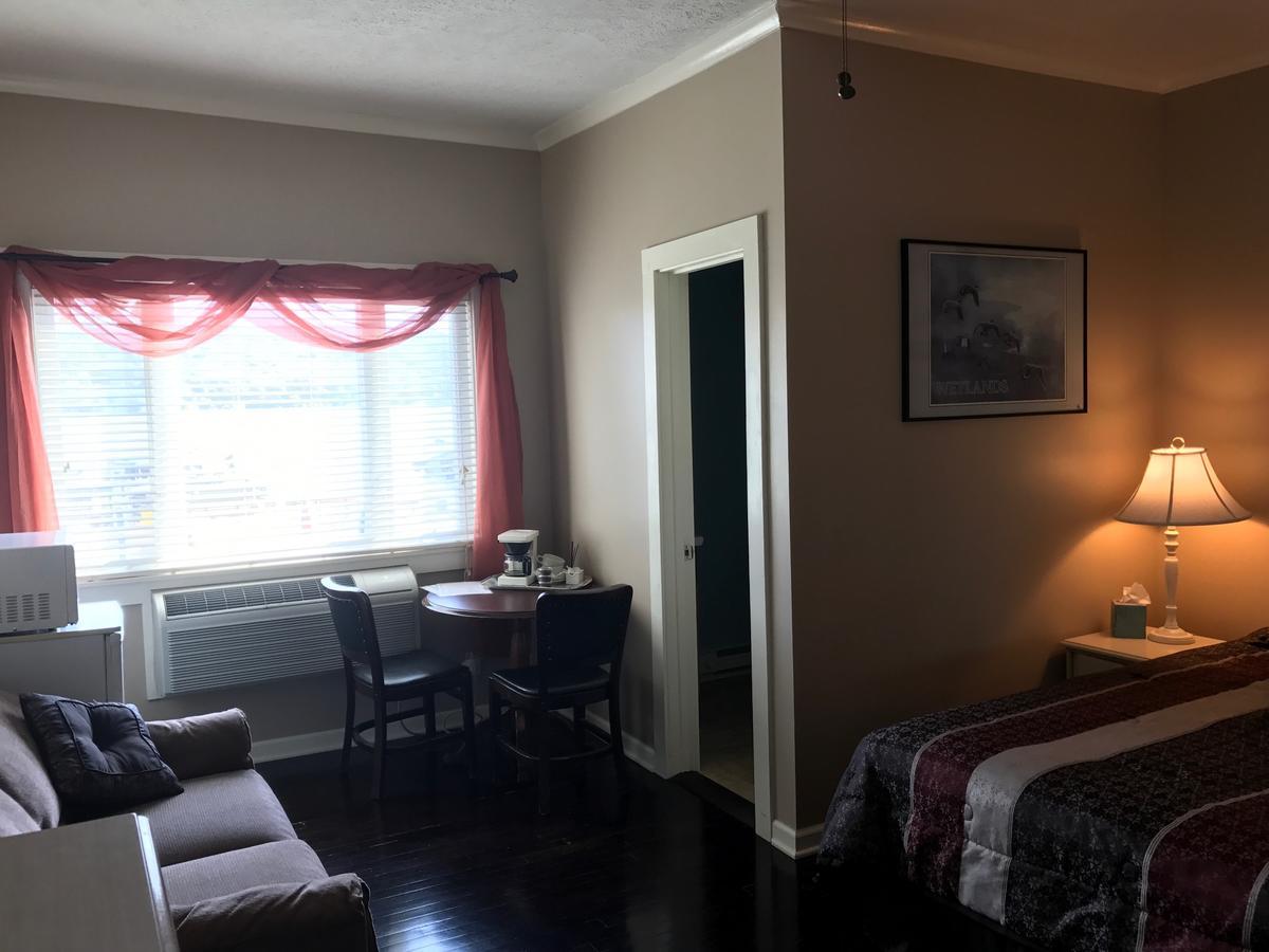 Beachcomber Inn Conesus ภายนอก รูปภาพ