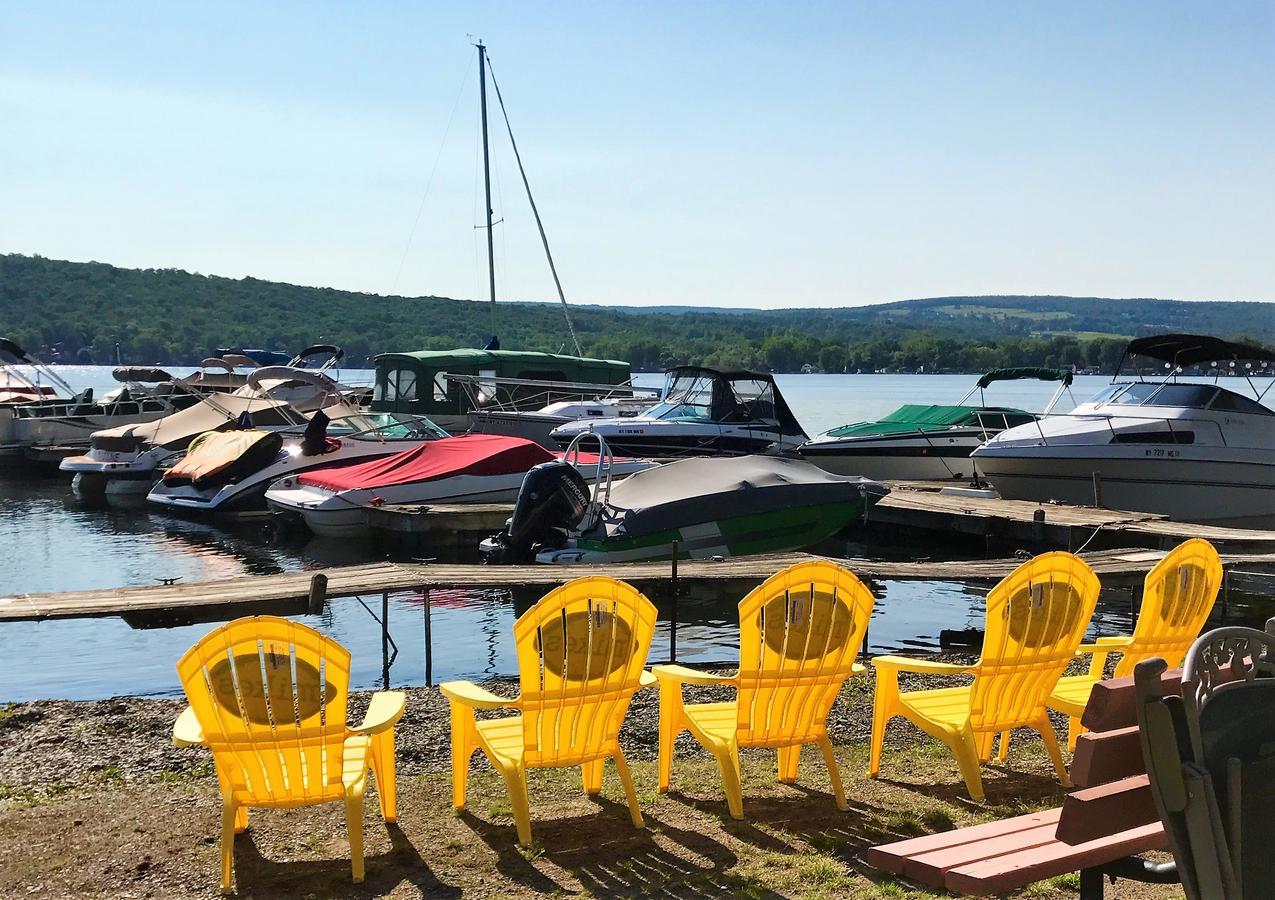 Beachcomber Inn Conesus ภายนอก รูปภาพ